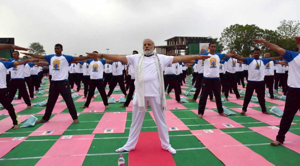 The Prime Minister, Shri Narendra Modi participating in the mass yoga demonstration at the Capitol Complex, Chandigarh, on the occasion of the 2nd International Day of Yoga  2016, on June 21, 2016.