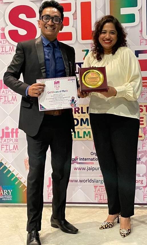 'मेरे देश की धरती' ने जयपुर अंतर्राष्ट्रीय फिल्म समारोह में दूसरा सर्वश्रेष्ठ फिल्म पुरस्कार जीता