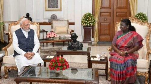 राष्ट्रपति मुर्मू से मिले पीएम मोदी, ‘ऑपरेशन सिन्दूर’ की दी जानकारी