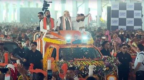 बिहार : खुली गाड़ी पर सवार होकर मंच तक पहुंचे पीएम मोदी, बिक्रमगंज से प्रदेश को दी 48,520 करोड़ रुपये की सौगात