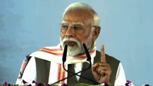 आतंक का फन अगर उठा तो भारत उसे बिल से खींचकर कुचल देगा : पीएम मोदी
