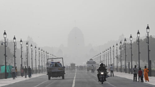 दिल्ली-एनसीआर में ठंड ने दी दस्तक, अगले तीन दिन तक बारिश के आसार