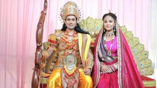 रावण के 11 किलो के चमचमाते मुकुट और रौबदार आवाज के बीच लव कुश रामलीला की फुल ड्रेस रिहर्सल