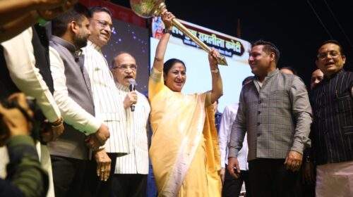 सोने की विशाल लंका धू धू करते जली