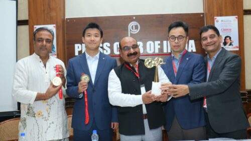 दिल्ली में पहली बार चीनी फिल्मों का ऐतिहासिक मेला; महोत्सव की आधिकारिक ट्रॉफी और मेडल का हुआ भव्य अनावरण